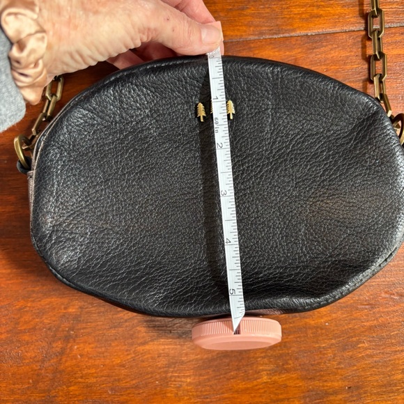 Portland Leather Goods Crossbody Bag in Pebbled Black - Picture 4 of 7